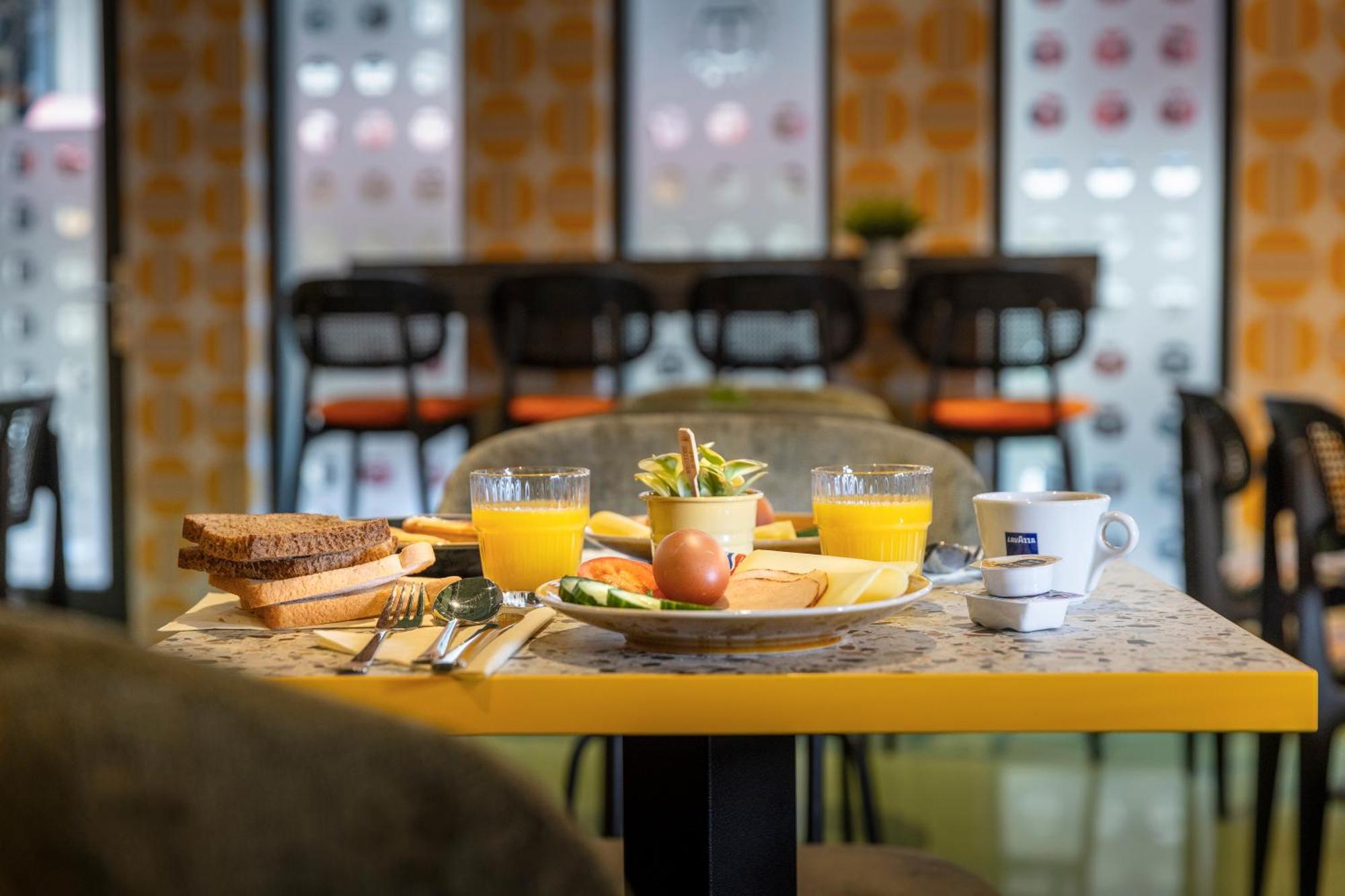 Tourist Inn Hotel 阿姆斯特丹 外观 照片